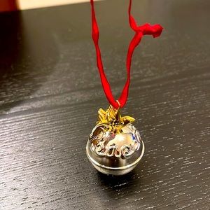 Lenox ornament peace